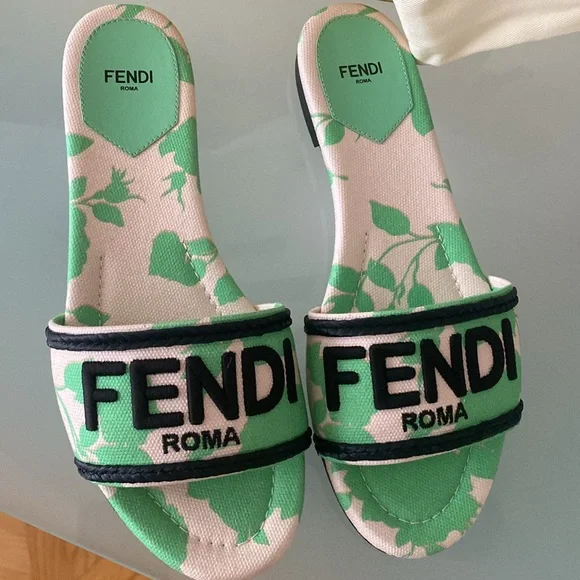 NIB FENDI Bouquet Nero canvas SLIDES/flats,shoes w/dust bag Sz 8.5 US/39 ITALY - Picture 3 of 13